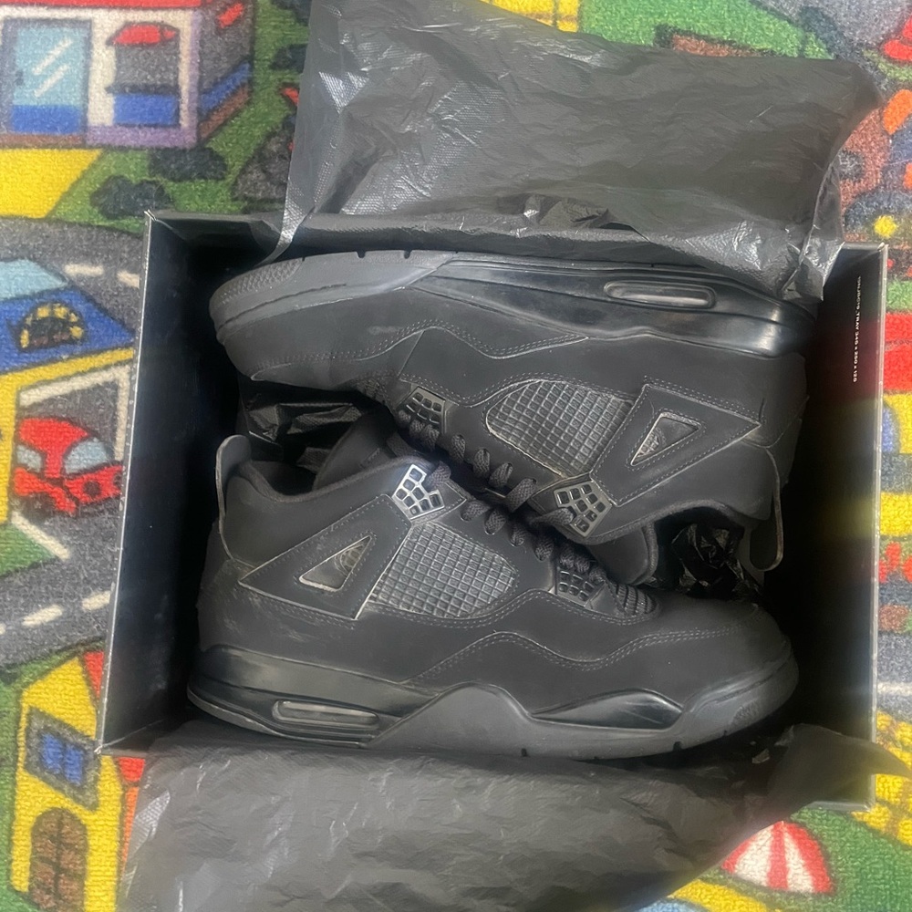 Jordan 4 Black Cat
